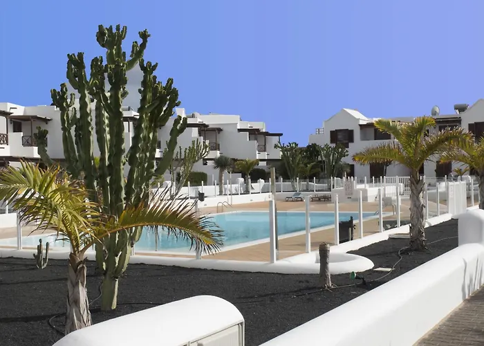 Terrace Close To Beaches بلايا بلانكا