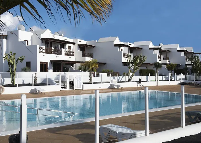 Terrace Close To Beaches * بلايا بلانكا