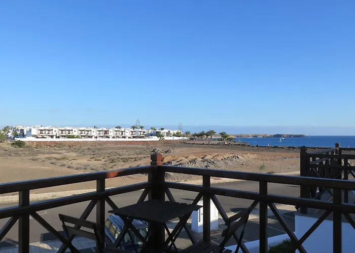 Terrace Close To Beaches * بلايا بلانكا