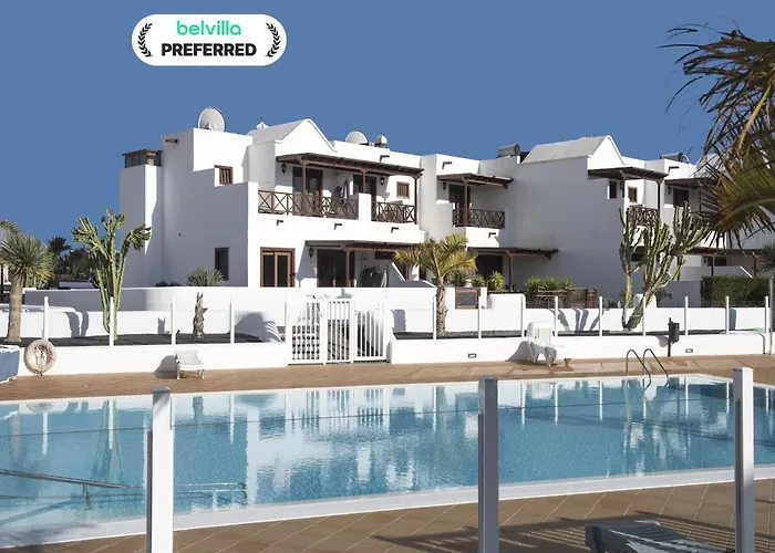 Terrace Close To Beaches * بلايا بلانكا